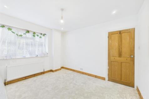 Bedroom 3.jpg