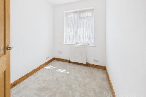 Bedroom 4.jpg