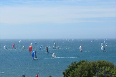 Outside Round the Wight Boatrace 2015.JPG