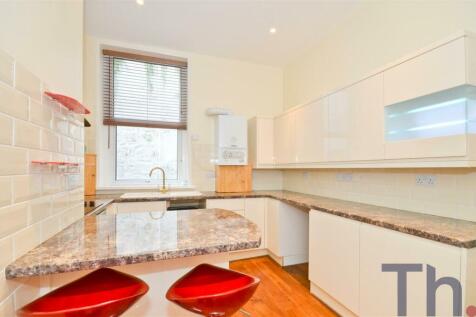 Kitchen-Breakfast Area