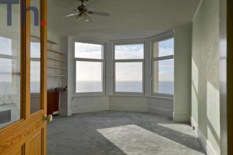 lounge iew 1.JPG