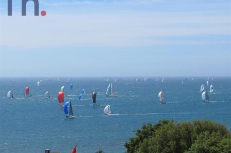 Outside Round the Wight Boatrace 2015.JPG