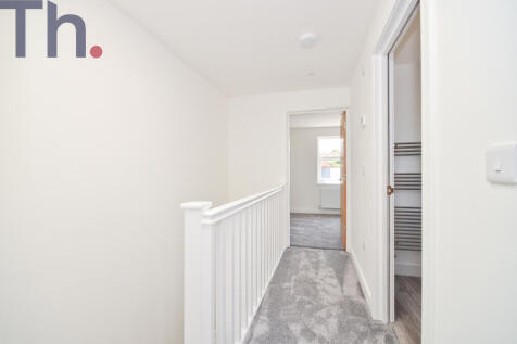 Second Floor Landing (2).JPG