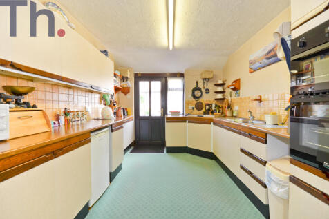 Kitchen Area.JPG