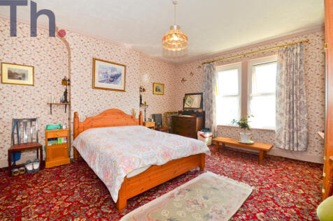 Bedroom 1.JPG