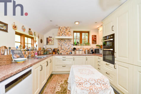 Kitchen.JPG