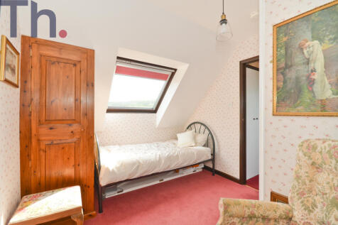Bedroom 3 (2).JPG