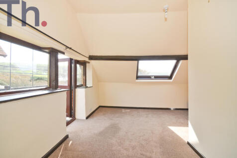 Hayloft Annexe - Bedroom 1 (2).JPG