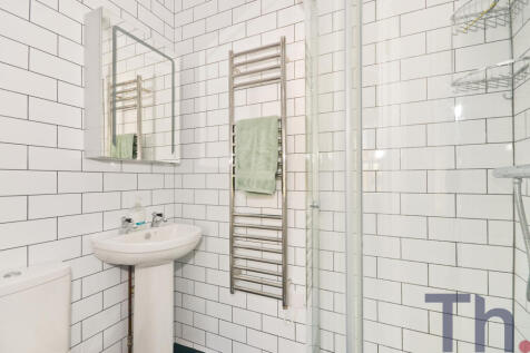 En-Suite Shower Room.JPG