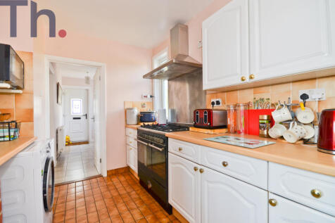 Kitchen.JPG