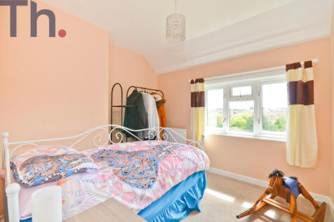 Bedroom 2.JPG