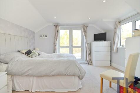 Bedroom 1.JPG