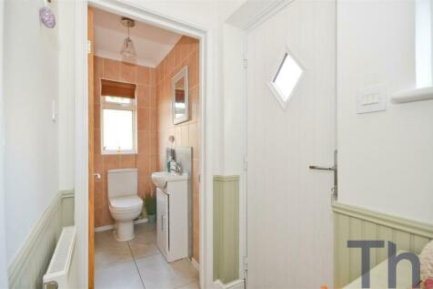 Downstairs Cloakroom WC.JPG