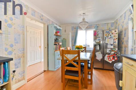 Dining Area.JPG