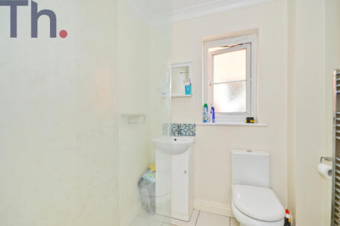 En-suite Shower Room.JPG
