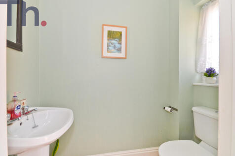 Downstairs Cloakroom WC.JPG