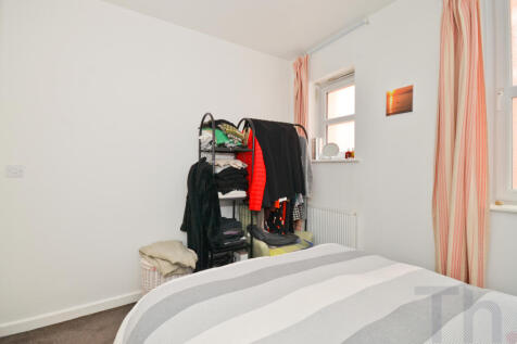 Bedroom (2)