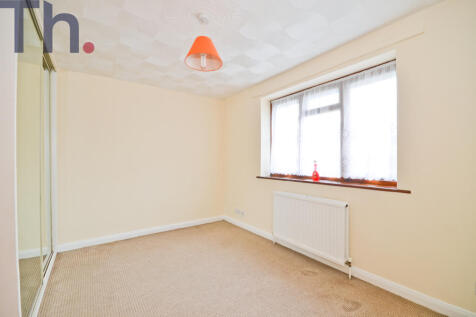 Bedroom 1.JPG