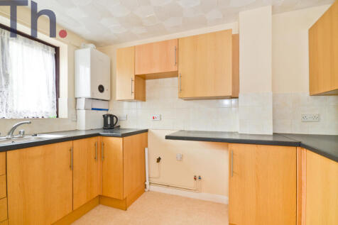 Kitchen (2).JPG