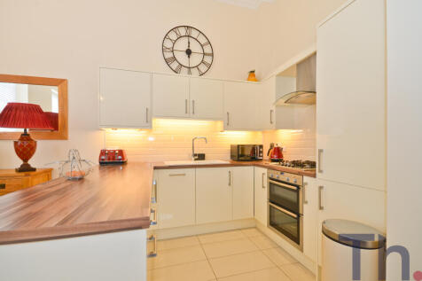 Kitchen Area.JPG
