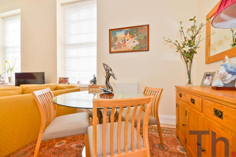 Dining Area.JPG