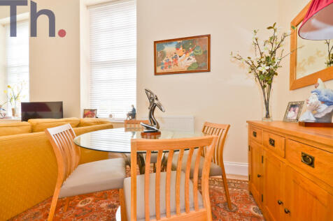 Dining Area.JPG