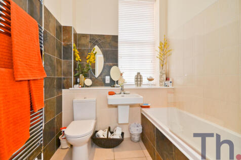 Bathroom.JPG