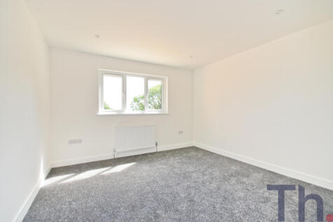 Bedroom 2.JPG