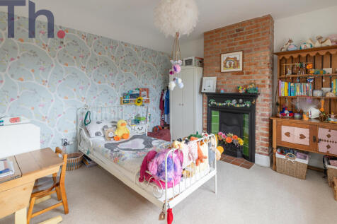 Bedroom 3 (2)