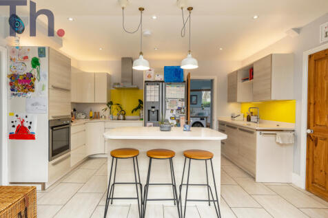 Kitchen with Island