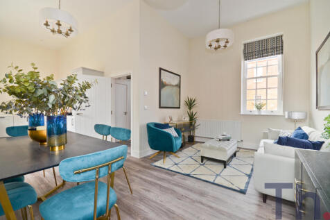 Open Plan Lounge-Dining &amp; Kitchen