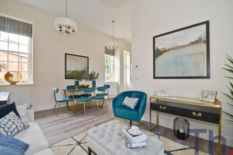 Lounge &amp; Dining