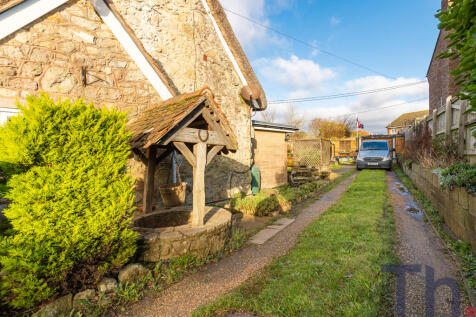 Driveway Parking &amp; Well
