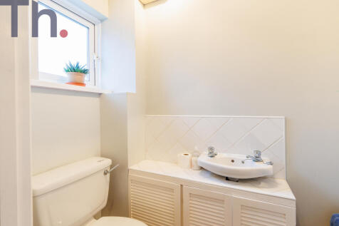 Ground Floor Cloakroom W/C