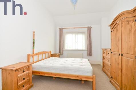 Bedroom 2.JPG