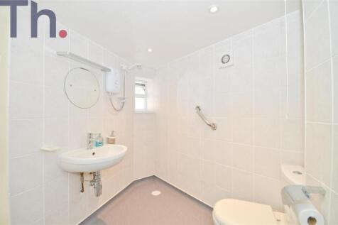 Wet Room.JPG