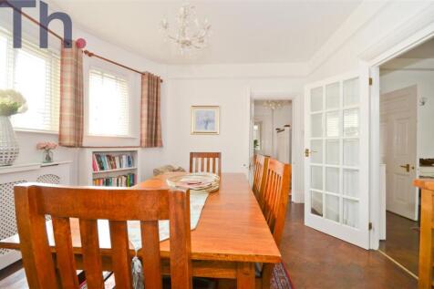 Dining Room.JPG