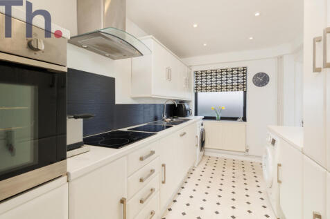 Kitchen/Utility Room