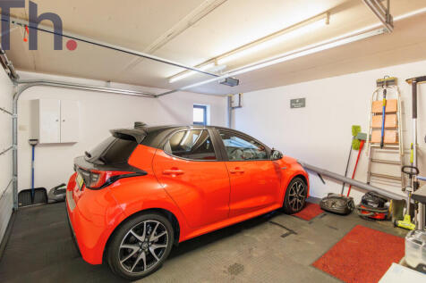 Double Garage