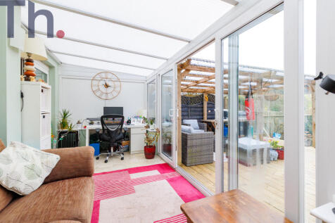 Conservatory/Sun Room