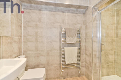 Shower Room.JPG
