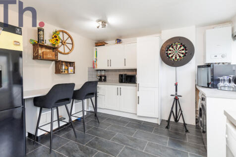 Kitchen Dining Area