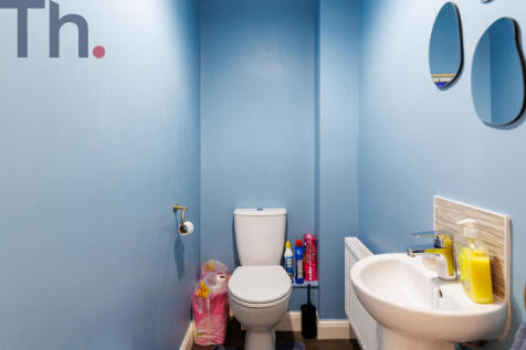 Downstairs Cloakroom WC