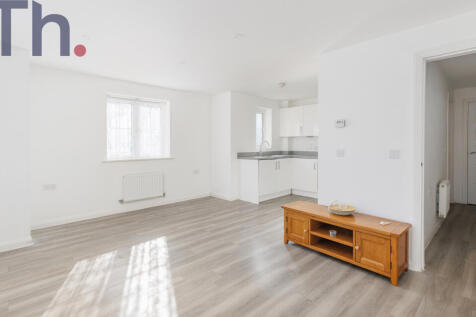 Kitchen &amp; Living Room