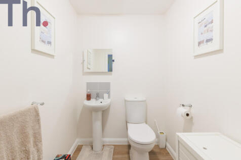 Downstairs Cloakroom WC