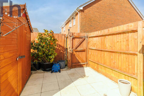 Gated Side Access
