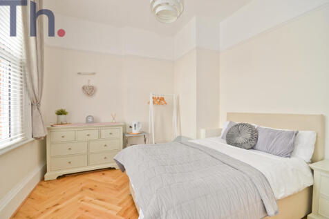 Bedroom 4.JPG