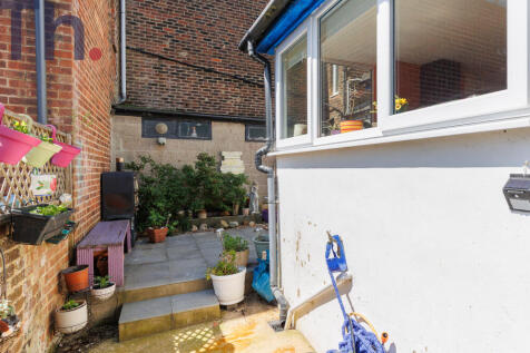 Courtyard Garden