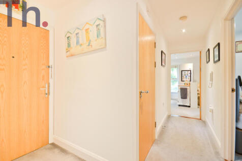 Hallway.JPG