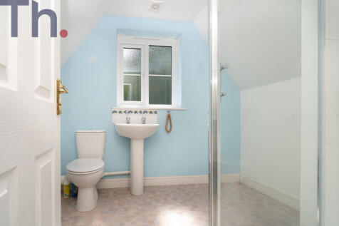 Master Bedroom En-Suite